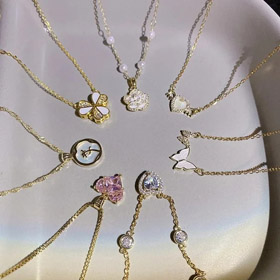 Bonas AWD SHINSEI Licht Luxus High-End Schlingeklappe Halskette-2737  