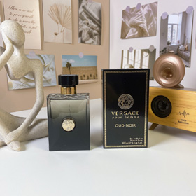 Versace Schwarz Oud Eau de Parfum-3518
